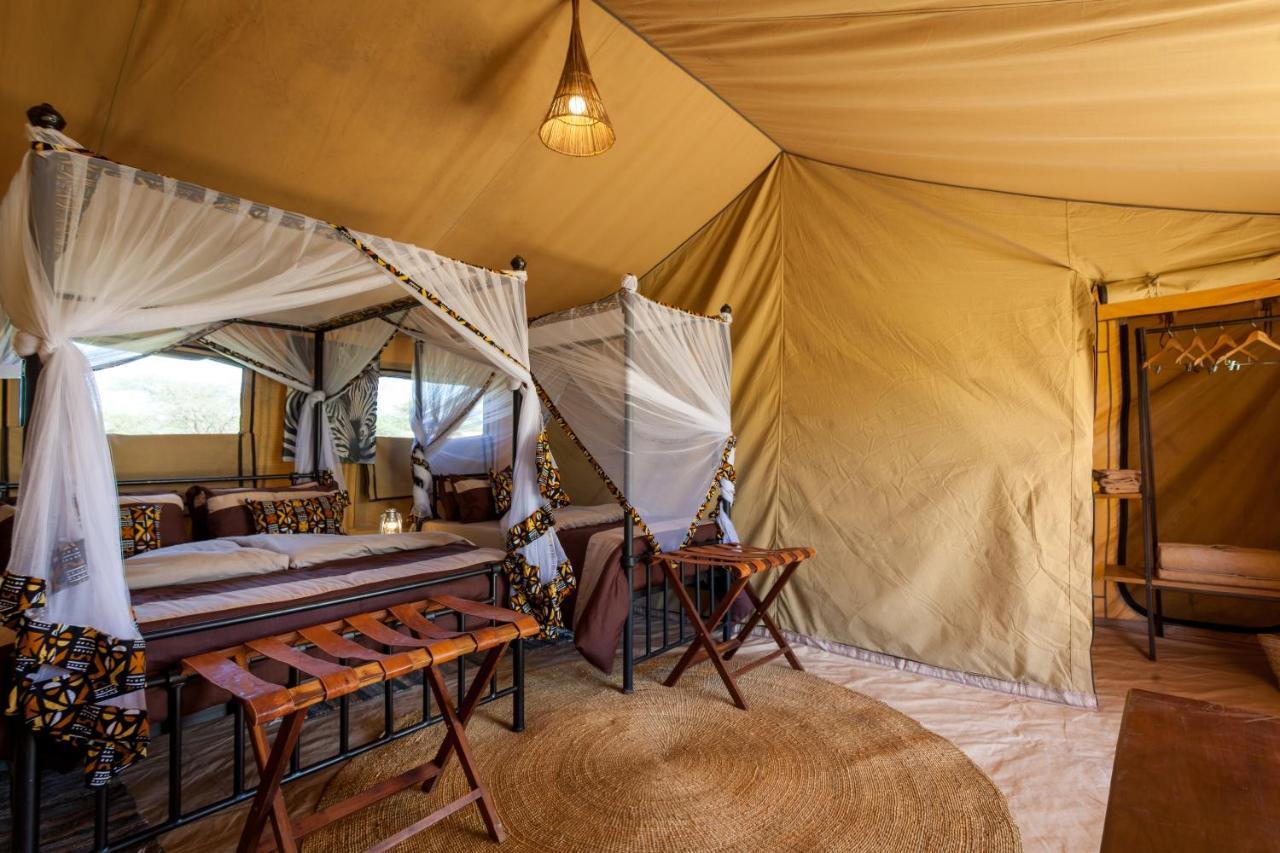 Gnu Mara River Camp Серенгети Екстериор снимка