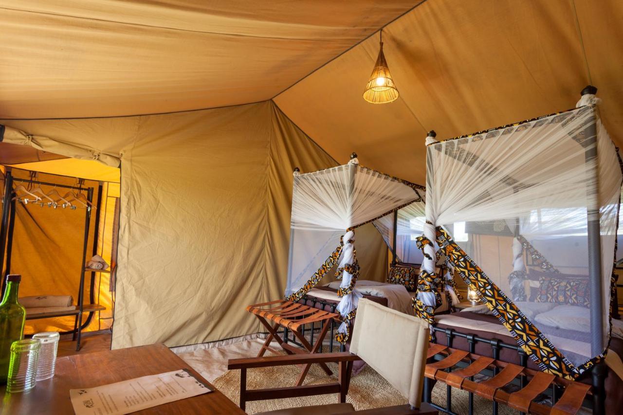 Gnu Mara River Camp Серенгети Екстериор снимка